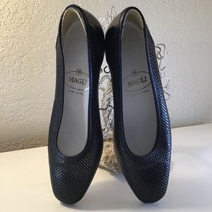 Navy Bruno Magli Pumps Made in Italy